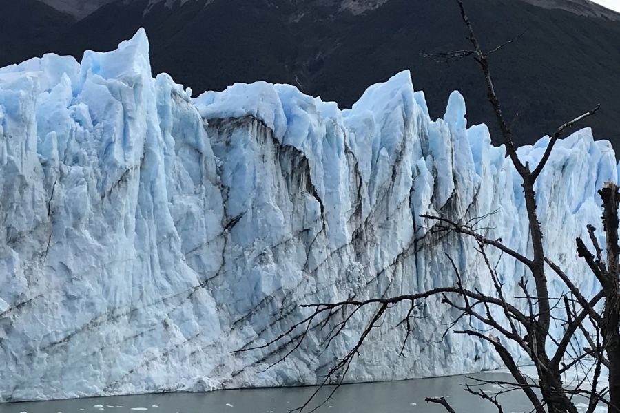 <span>Tag 5<p>El Calafate: Tagestour zum Perito-Moreno-Gletscher.</p></span>