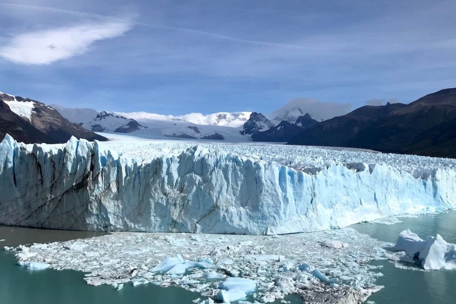 <span>Día 2<p>El Calafate - Visita Glaciar Moreno</p></span>