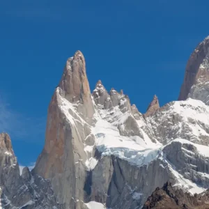 Patagonien-Touren. Panoramablick auf den Berg Fitz roy in El Chalten, Argentinien.