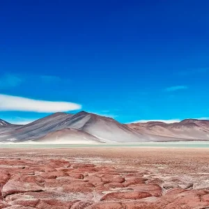 Touren durch Argentinien und Chile. Blick auf die Atacama-Wüste in Chile.