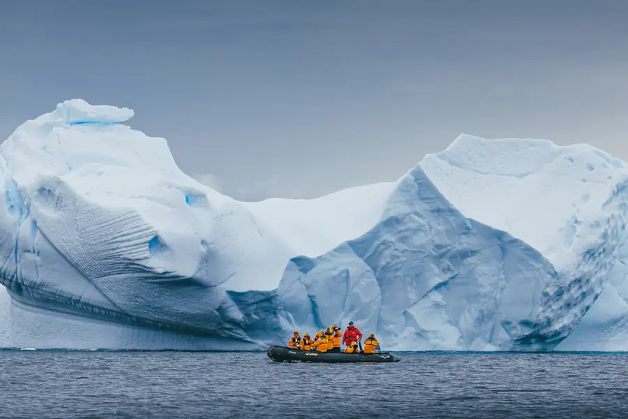 Antarktis - Überquerung des Kreises