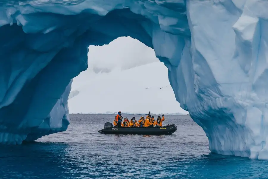 Explorateur Antarctique 12 jours - A la découverte du 7ème continent depuis Buenos Aires